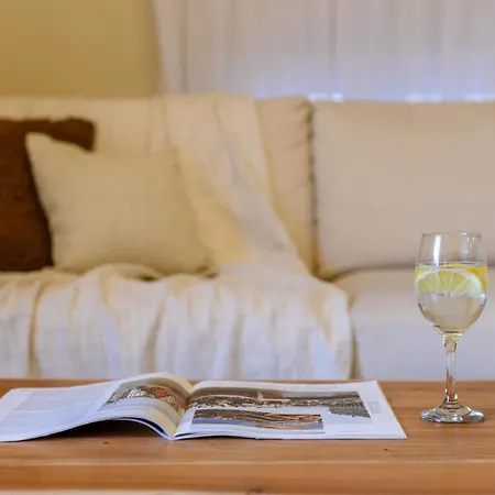 Anesis 2022 アパート アルゴストリオン