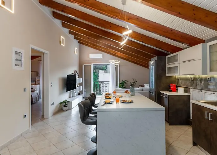 Anesis 2022 アパート