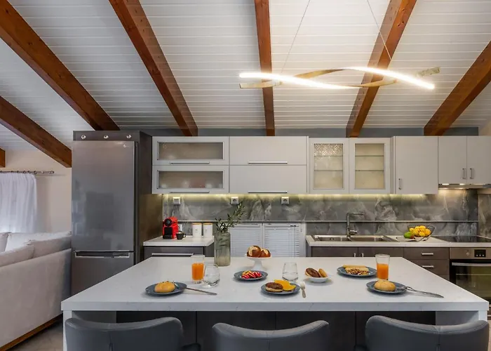 Anesis 2022 アパート アルゴストリオン