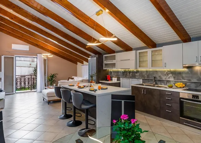 Anesis 2022 アルゴストリオン