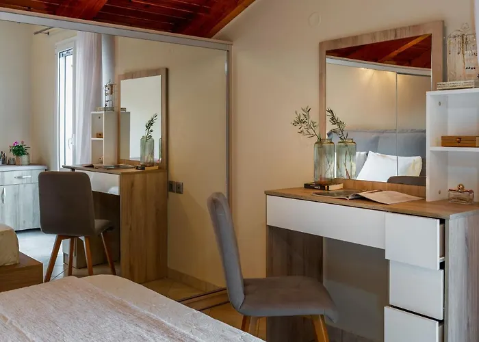 アパート Anesis 2022