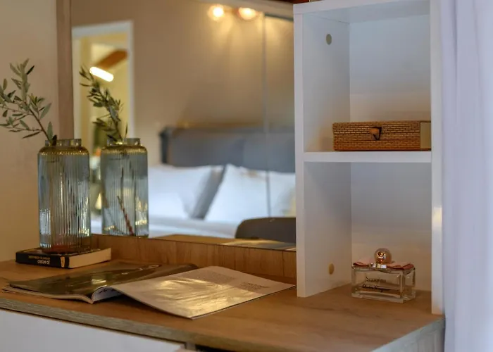 アパート Anesis 2022 アルゴストリオン